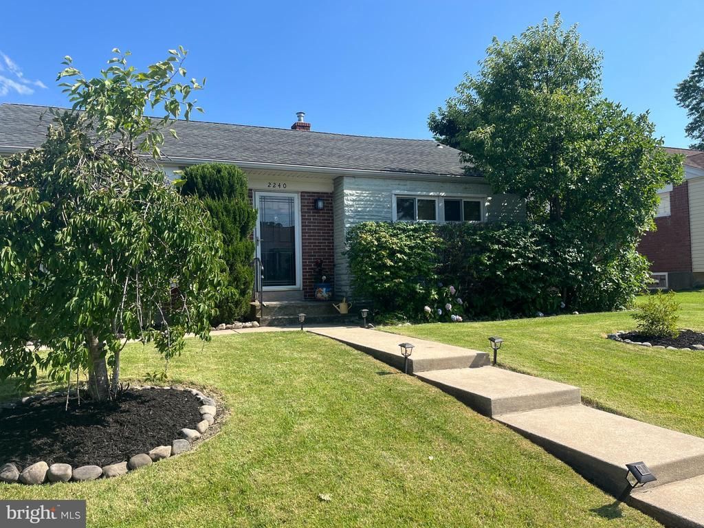 2240 THERESA AVENUE , MORTON, PA 19070