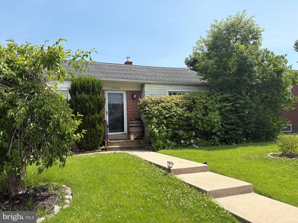 2240 THERESA AVENUE , MORTON, PA 19070