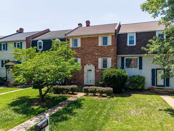 1055 MEADOWLARK DR, HARRISONBURG, VA 22802