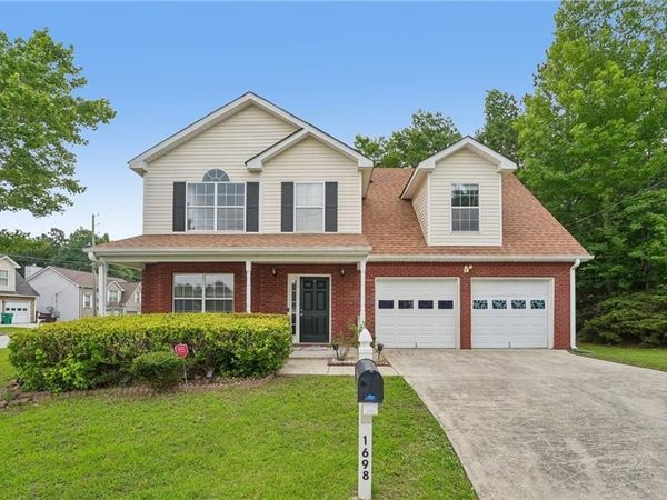 1698 Cutters Mill Way , Lithonia, GA 30058