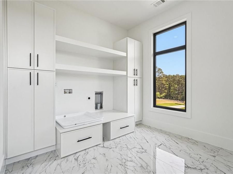 Property Image 80
