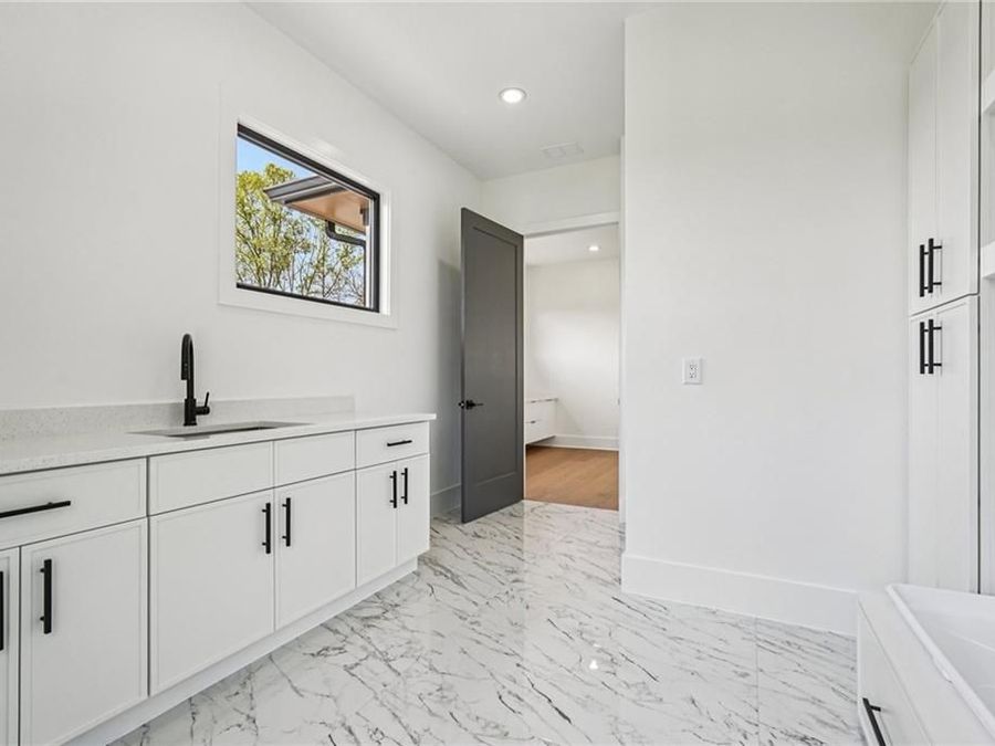 Property Image 81