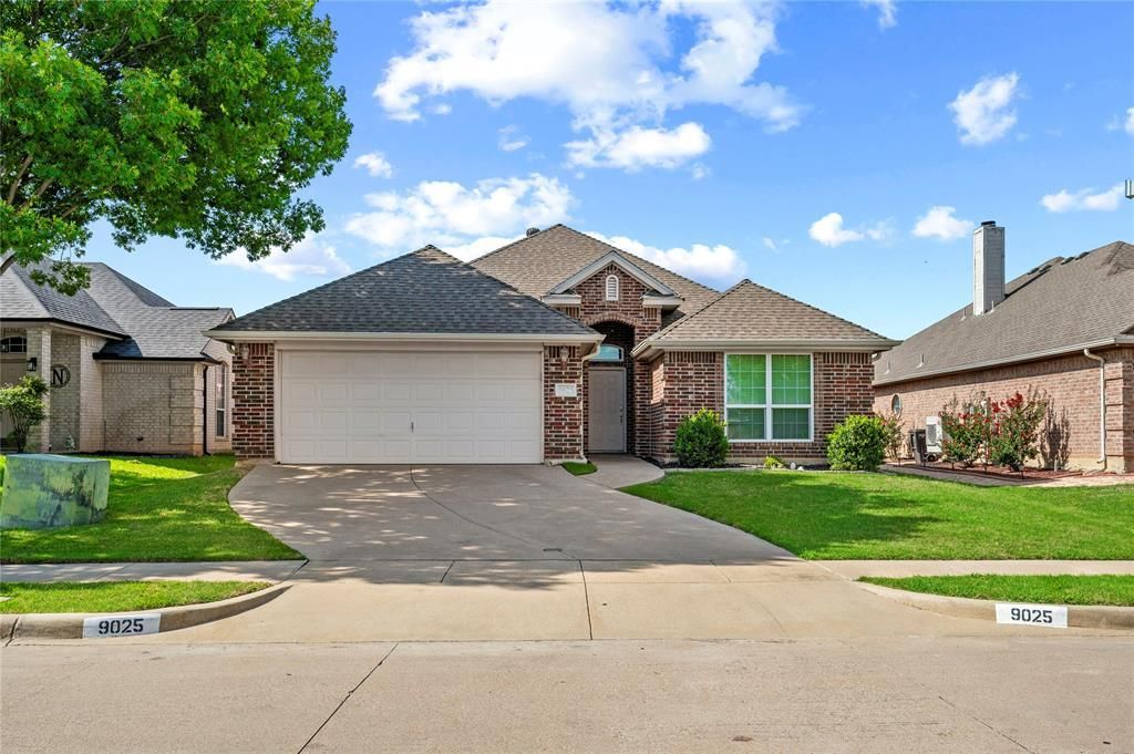 9025 River Falls Drive, Fort Worth, TX 76118 Main Photo