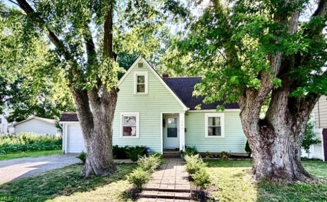 109 N Broadway Street, Lodi, OH 44254