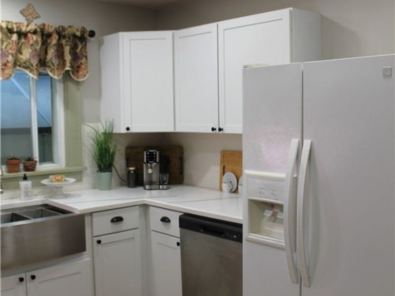 109 N Broadway Street, Lodi, OH 44254 Photo 9