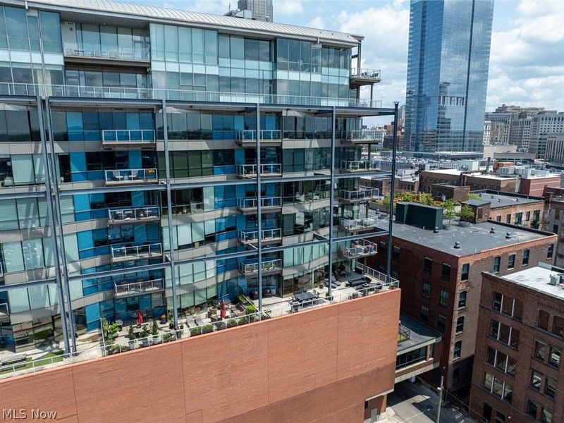 701 W Lakeside Avenue, Unit 606, Cleveland, OH 44113 Photo 1