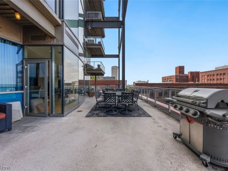 701 W Lakeside Avenue, Unit 606, Cleveland, OH 44113 Photo 34