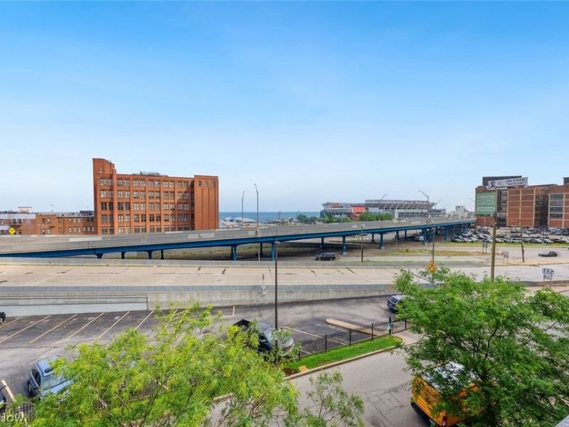 701 W Lakeside Avenue, Unit 606, Cleveland, OH 44113 Photo 39