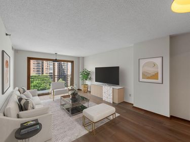1225 Lasalle Avenue, Unit 1106, Minneapolis, MN 55403