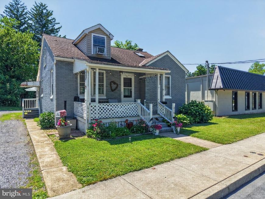 216 W Fulton Street, Ephrata, PA 17522 Main Photo