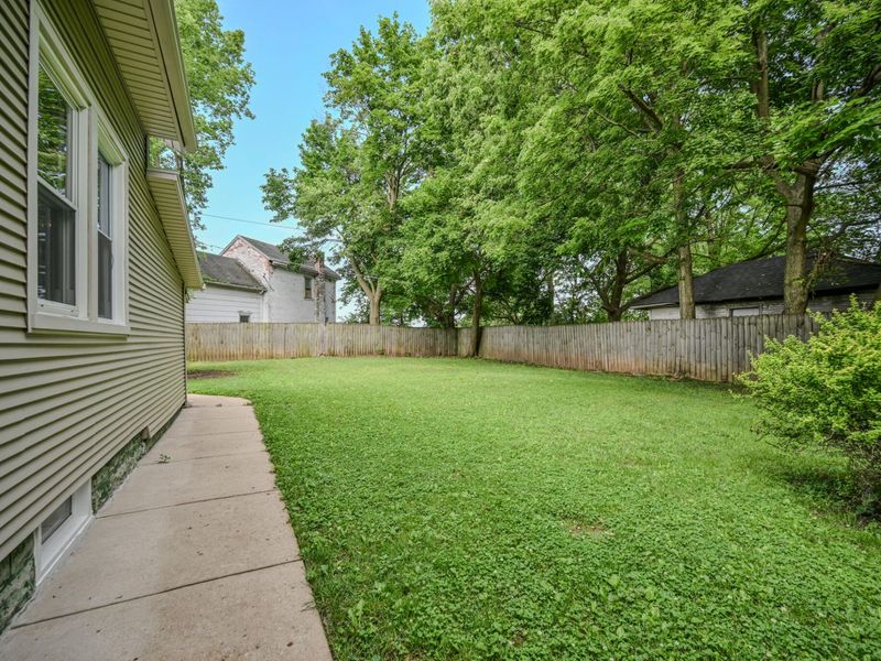 121 Hitt Street, Urbana, OH 43078 Photo 4