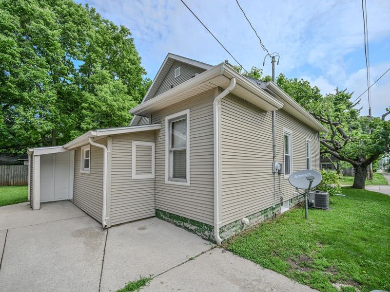 121 Hitt Street, Urbana, OH 43078 Photo 9