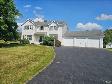6 Brae Ridge Road, Auburn, NY 13021