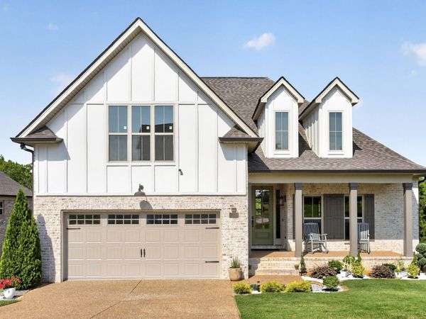 112 Stewarts Landing Dr, Mount Juliet, TN 37122