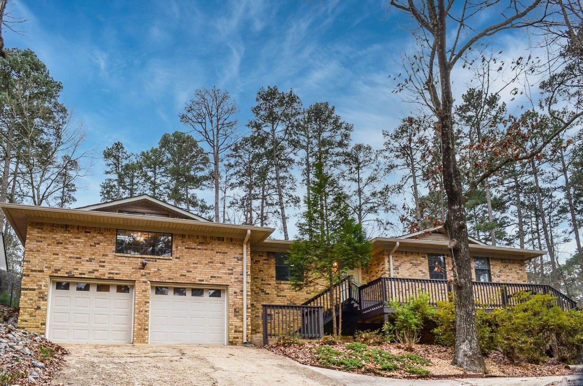 13 W Villena Drive Hot Springs Village, AR 71909