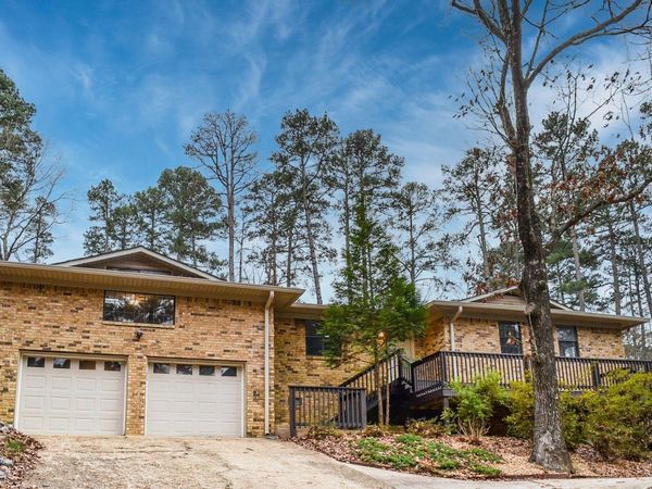 13 W Villena Drive, Hot Springs Village, AR 71909