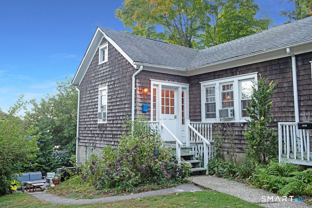 40 Seminary, New Canaan, CT 06840 Main Photo