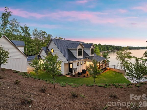 587 Carolina Drive , Troy, NC 27371