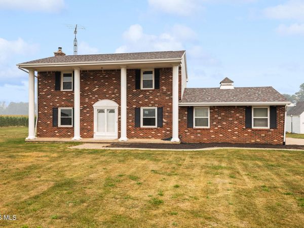 6974 County Road V3, Liberty Center, OH 43532