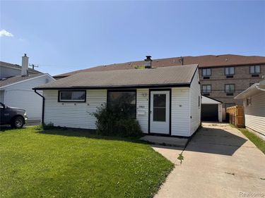 17611 CLARANN Street, Melvindale, MI 48122