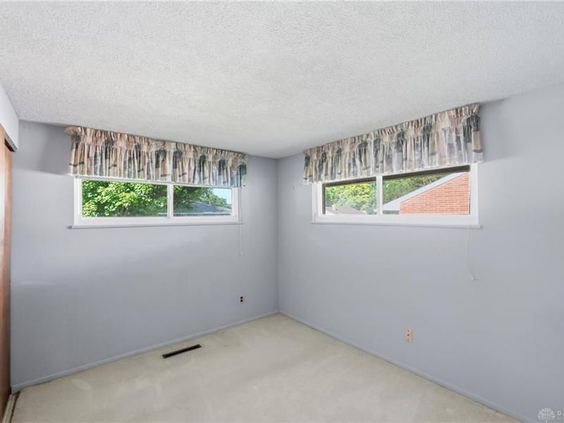 2177 Renshaw Avenue, Miami Township, OH 45439 Photo 18