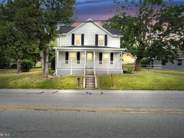 2040 GRANDVIEW ROAD, HANOVER, PA 17331