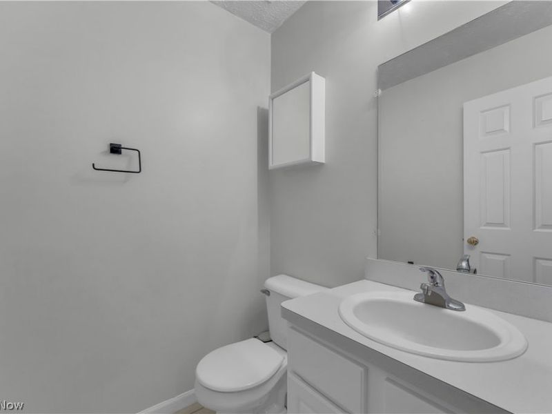 4215 Jennings Ridge Drive, Cleveland, OH 44109 Photo 14