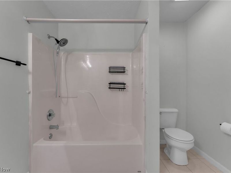 4215 Jennings Ridge Drive, Cleveland, OH 44109 Photo 18