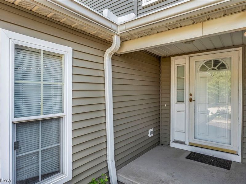 4215 Jennings Ridge Drive, Cleveland, OH 44109 Photo 3