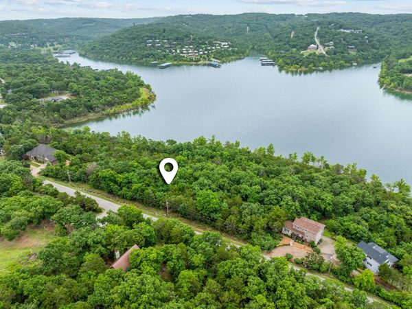 000 Oakwood Drive , Ridgedale, MO 65739