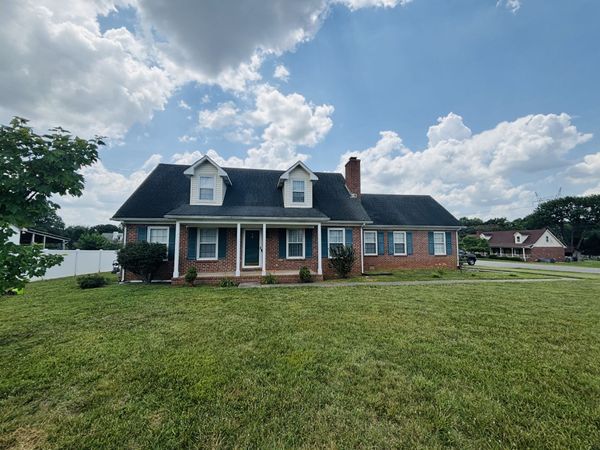2616 Crosspark Dr , Murfreesboro, TN 37129