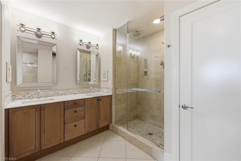 9123 Strada Pl, Unit 7307, Naples, FL 34108 Photo