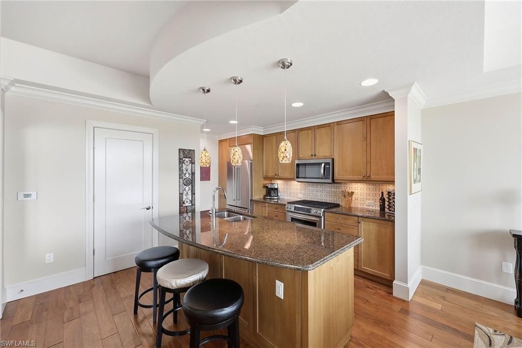 9123 Strada Pl, Unit 7307, Naples, FL 34108 Photo