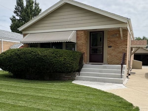10525 S Millard Avenue , Chicago, IL 60655