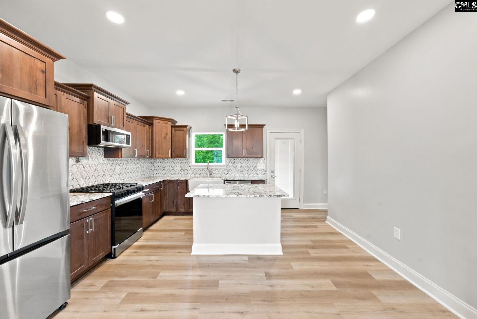 310 Park Lane  Photo 13