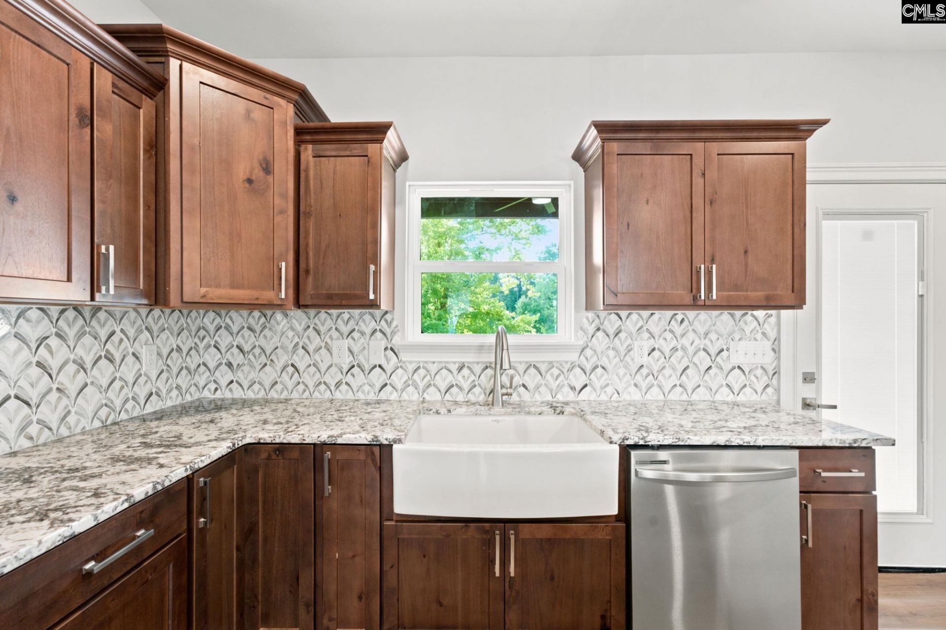 310 Park Lane  Photo 17