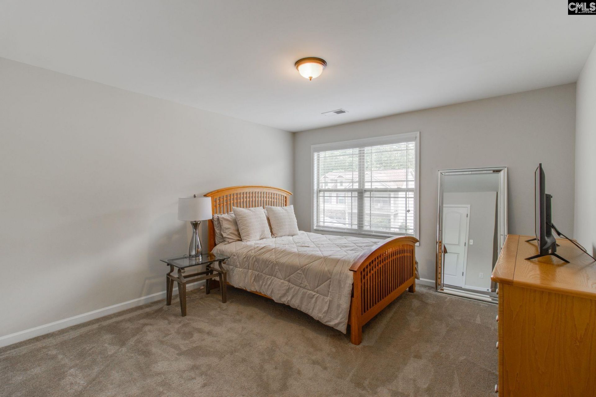 353 Glen Dornoch Way  Photo 15
