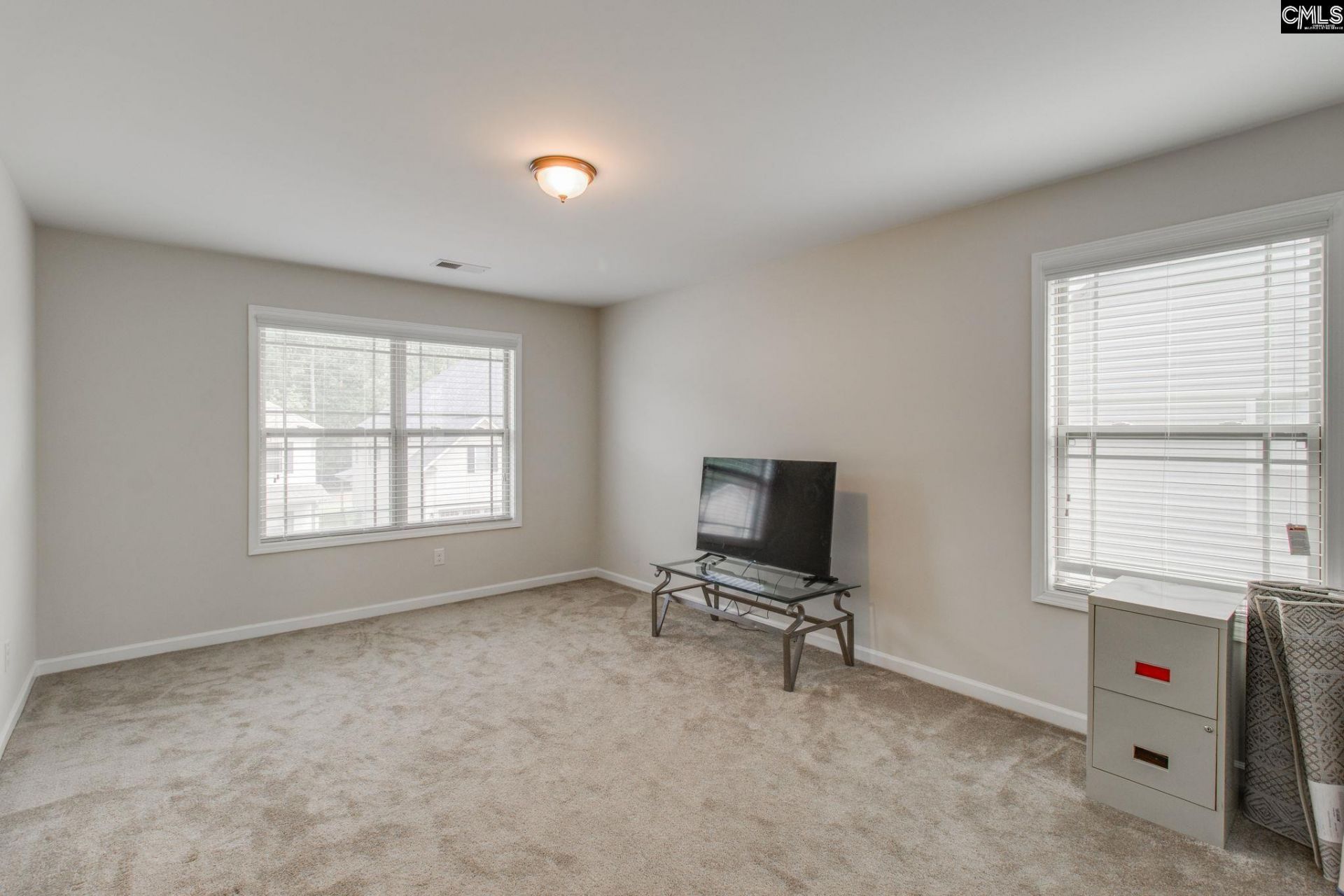 353 Glen Dornoch Way  Photo 17