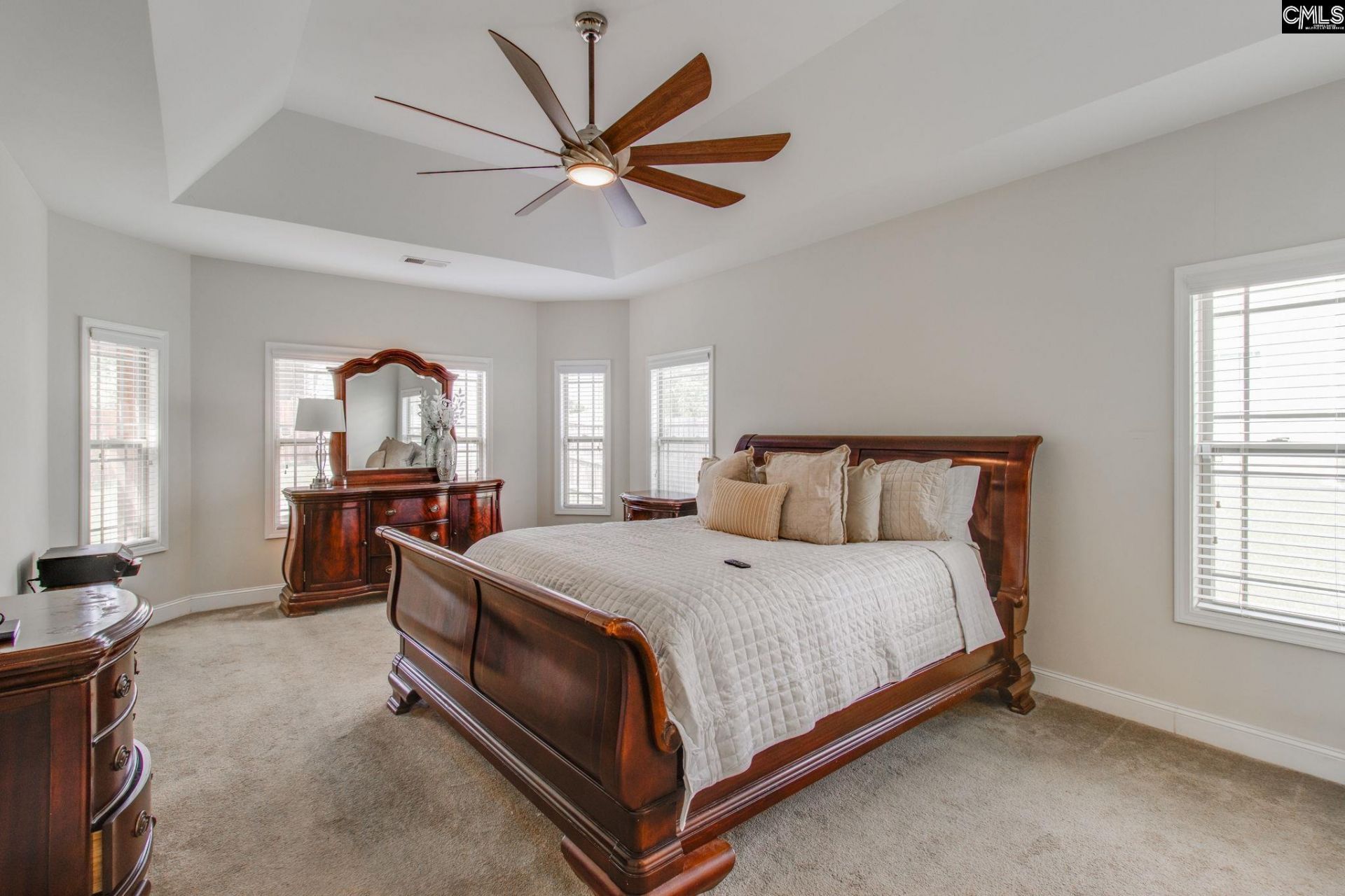 353 Glen Dornoch Way Photo 8