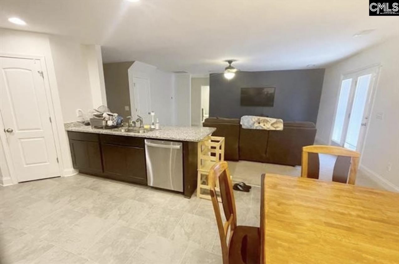 408 Blue Garden Way  Photo 10