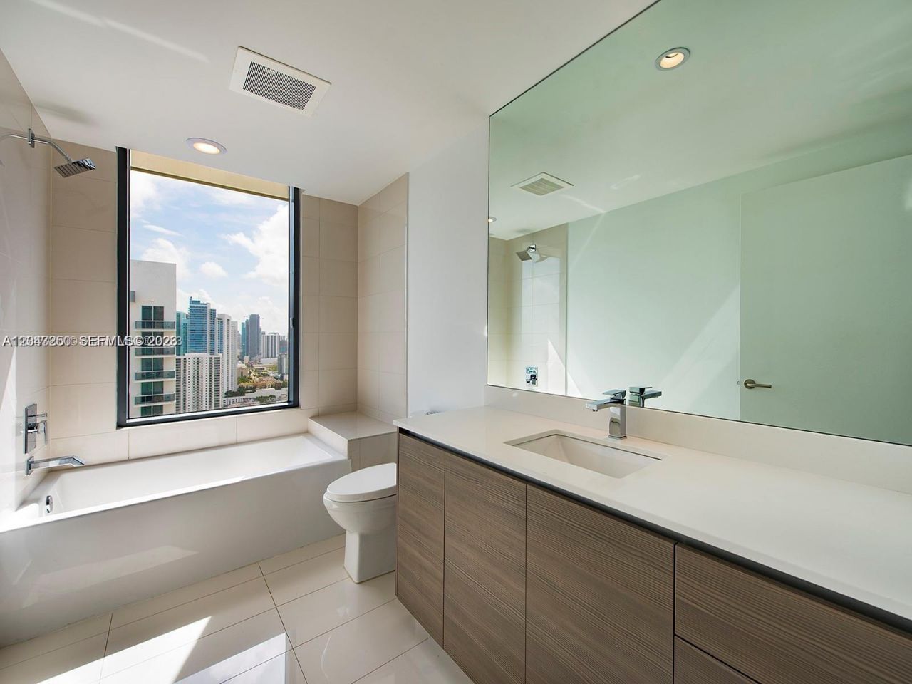 460 NE 28th St, Unit 3608, Miami, FL 33137 Photo