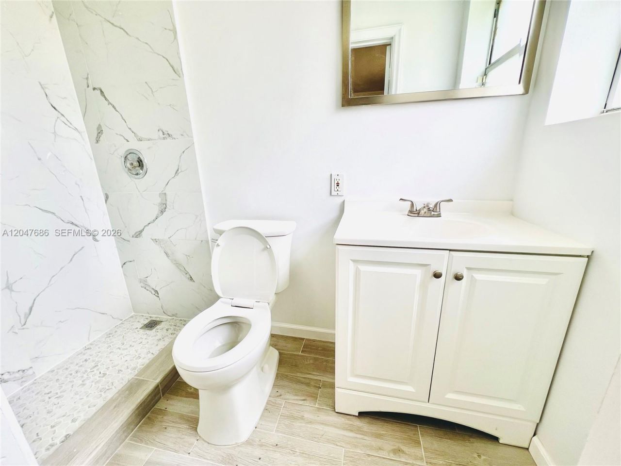 410 Pinecrest Dr , Unit 1, Miami Springs, FL 33166 Photo