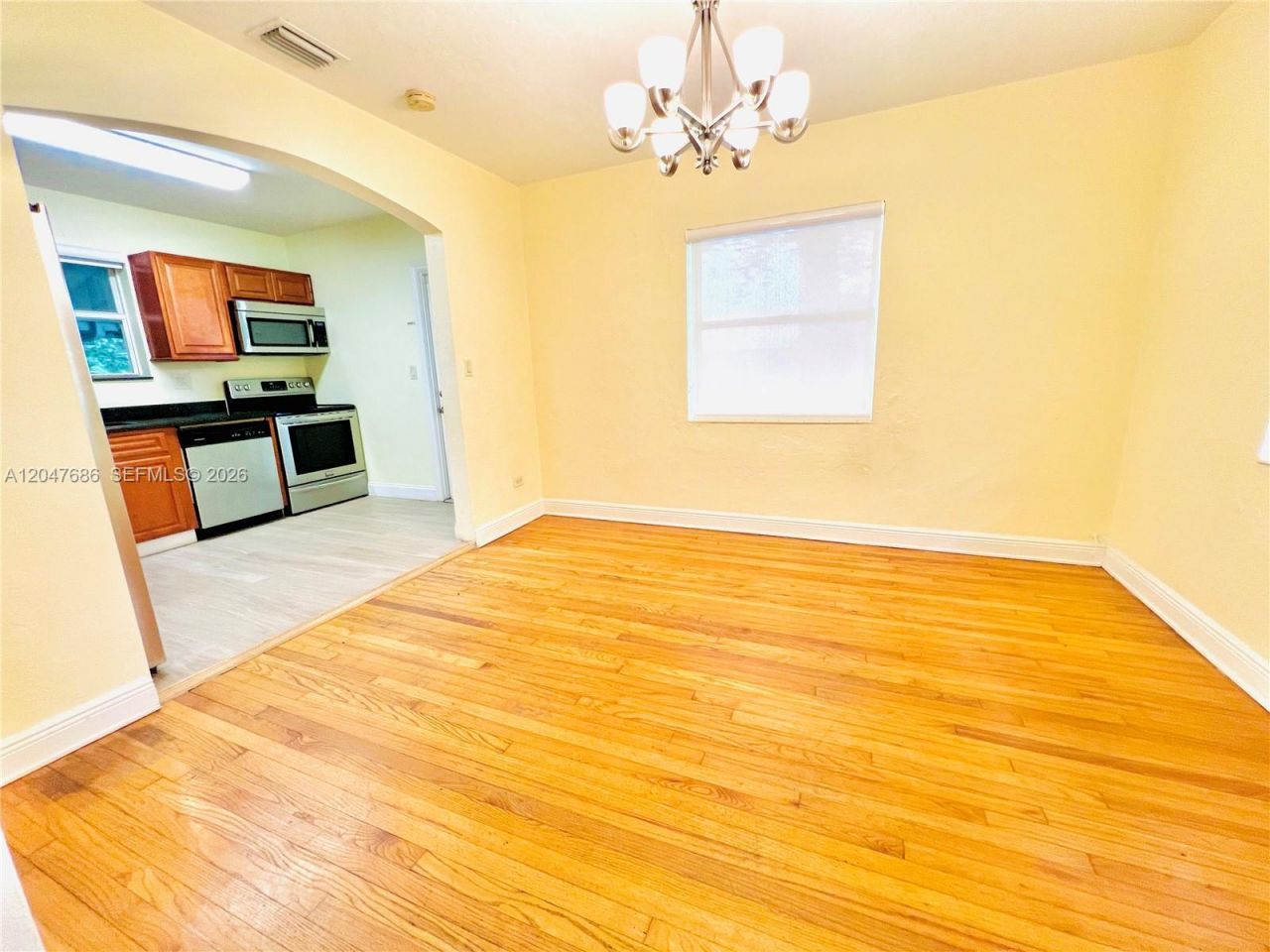 410 Pinecrest Dr , Unit 1, Miami Springs, FL 33166 Photo