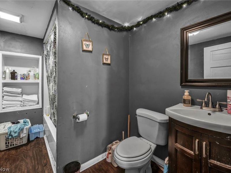 228 Gates, Elyria, OH 44035 Photo 12