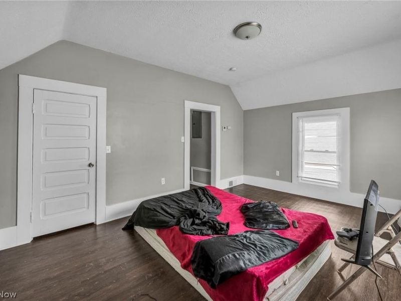 228 Gates, Elyria, OH 44035 Photo 14