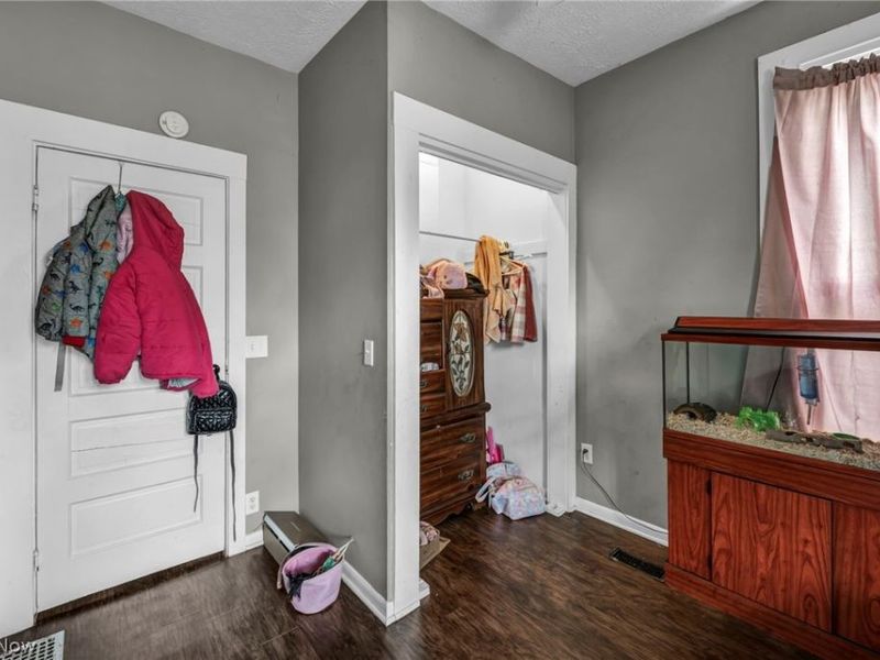 228 Gates, Elyria, OH 44035 Photo 15