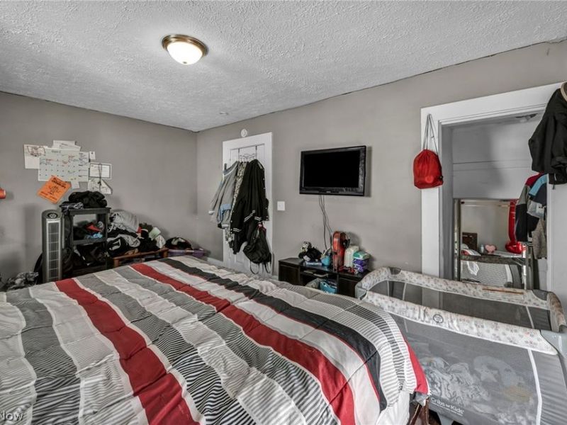 228 Gates, Elyria, OH 44035 Photo 18