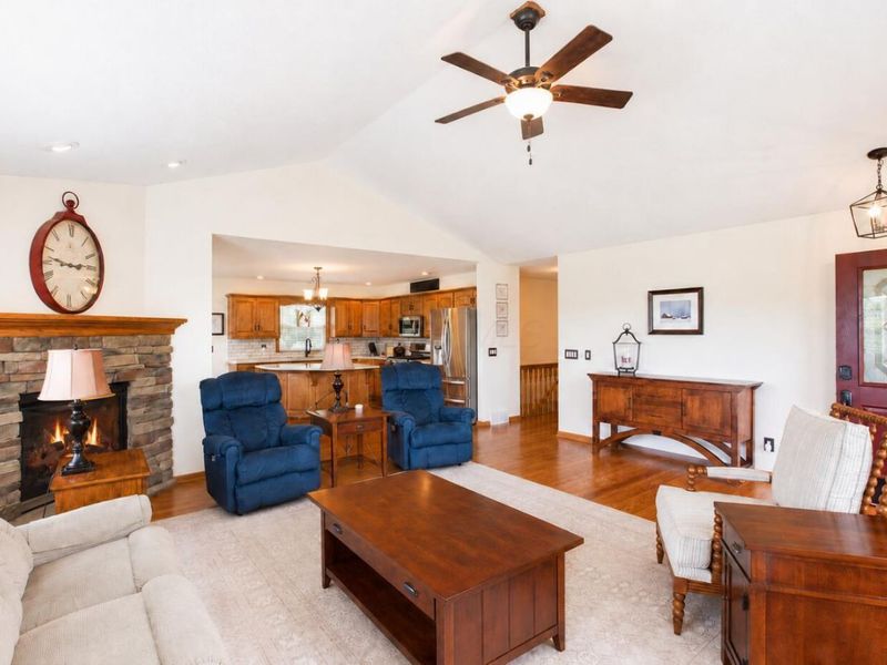 309 Ridgeway Drive, Howard, OH 43028 Photo 9