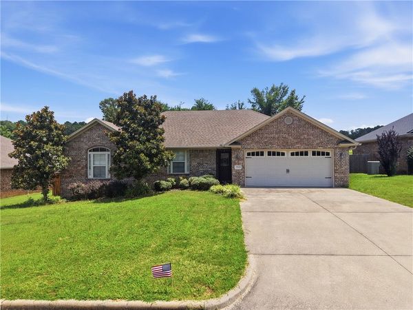 3958 Hemlock Lane , Russellville, AR 72802