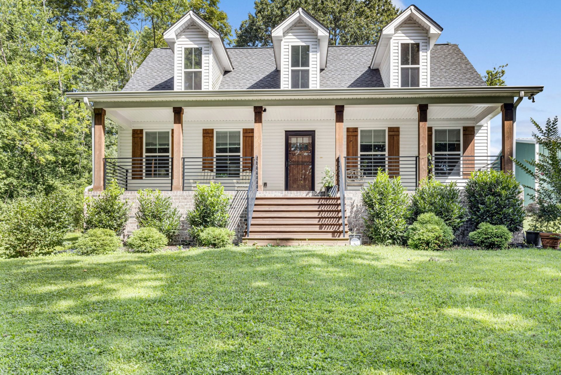 998 West St, Greenbrier, TN 37073 Main Photo